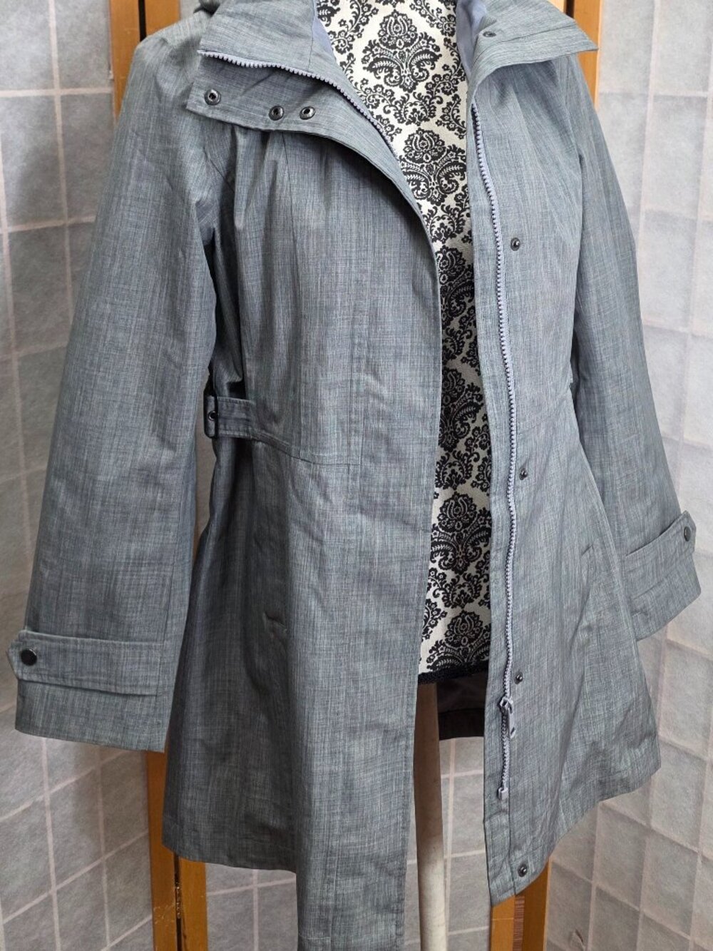 Kirkland Signature Gray Lightweight Utility Jacket Coat Size Small